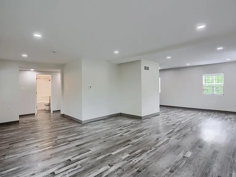 201 Kathleen Dr #2 — Photo 16