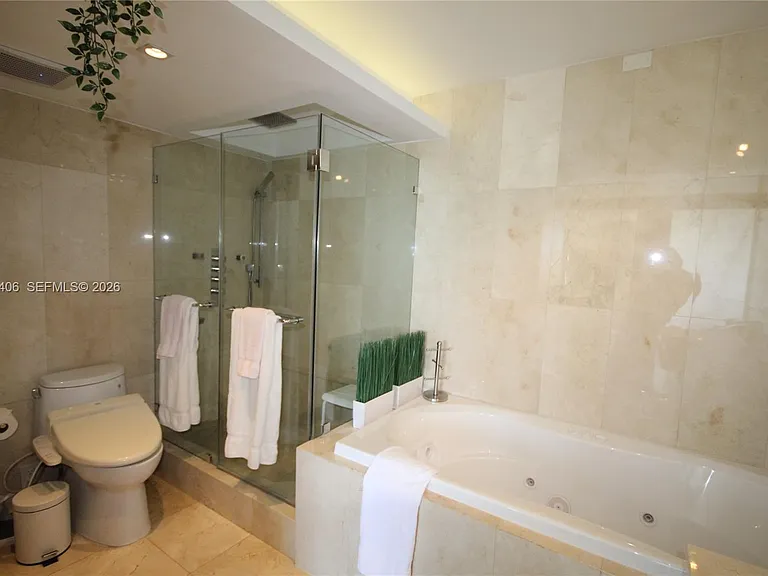 5151 Collins Ave #532 — Photo 19
