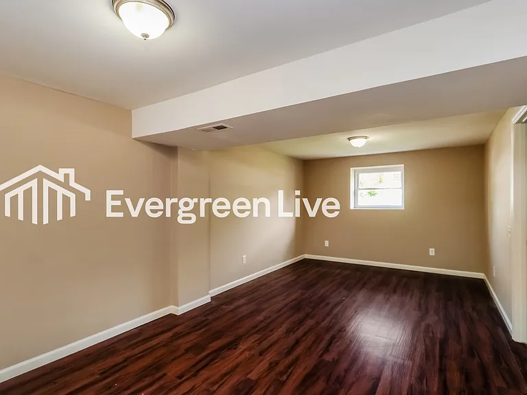 2549 Berthbrook Dr — Photo 7