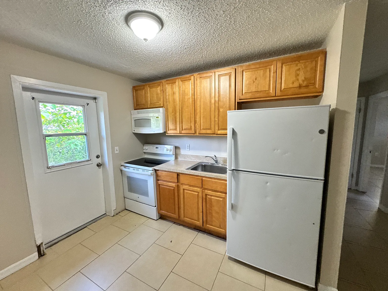 2 bed, 1.0 bath, 943 sqft, $950 — Photo 4