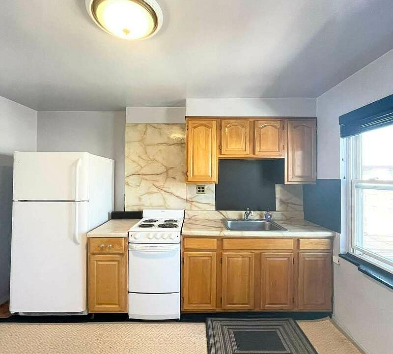 1st image of 21-76 29th St #3T