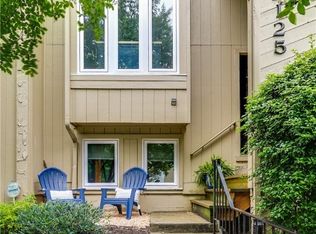 12125 Shore View Dr, Henrico, VA 23233