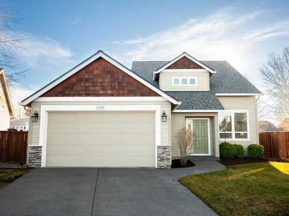 1325 NW 16th Ct, Redmond, OR 97756