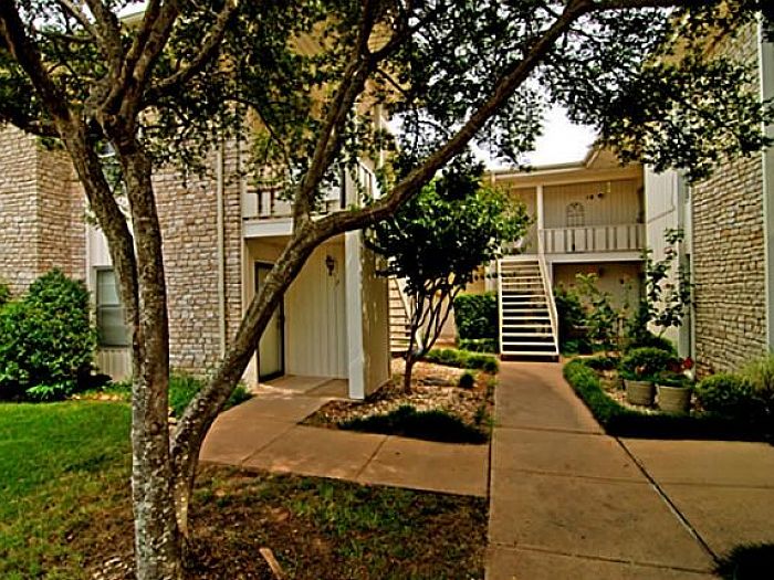 1st image of 4209 Fairway Dr