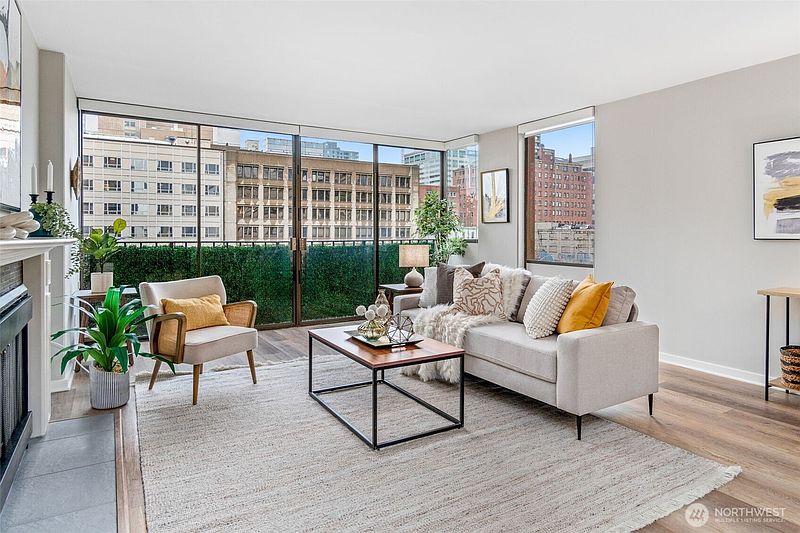3rd image of 1120 8th Avenue #904