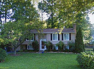 9308 Jackson St, Burke, VA 22015