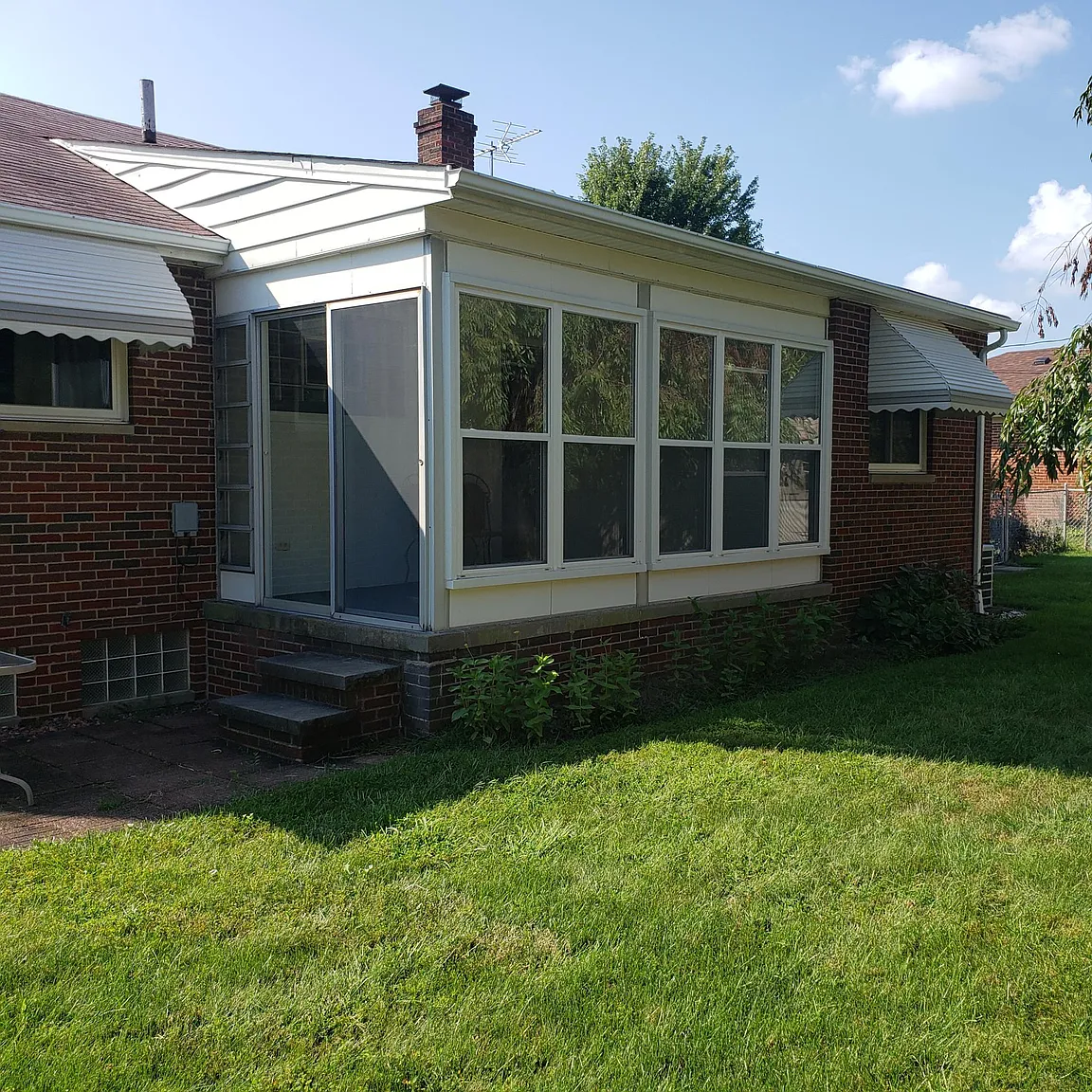 4555 Ranchview Ave photo 1
