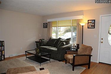 2nd image of 5555 Saxon Dr