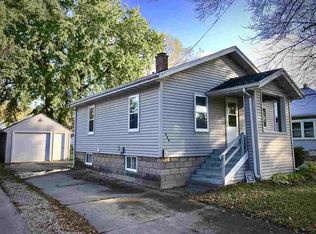 239 Oak Grove Ave, Green Bay, WI 54302