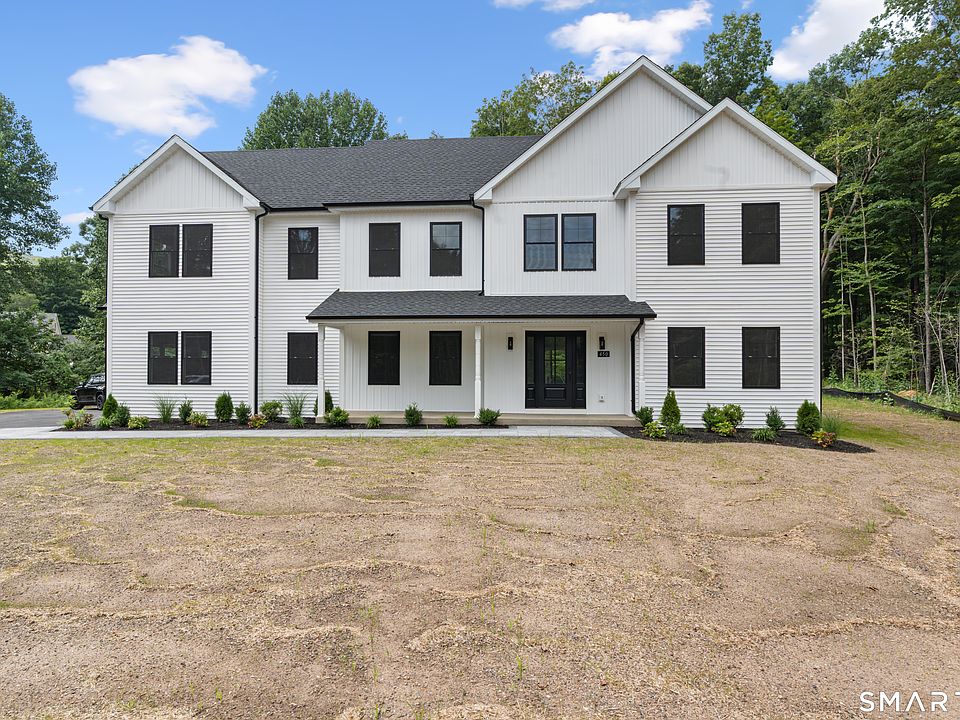 1st image of 450 Bluff View Drive