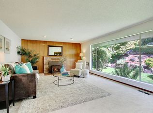 9011 44th Ave SW, Seattle, WA 98136