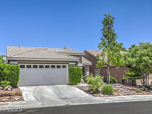 3rd image of 9824 Panorama Cliff Dr