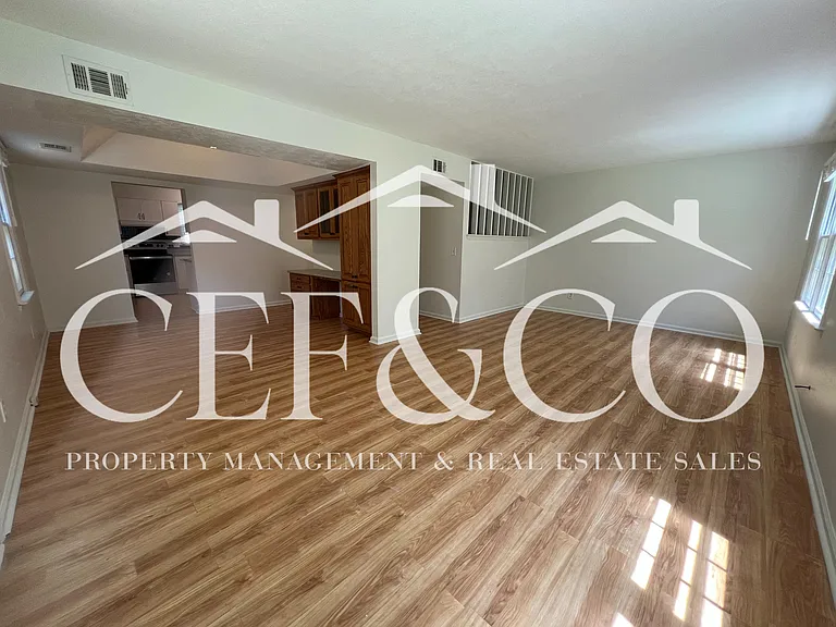 7 Summercreek Dr — Photo 11