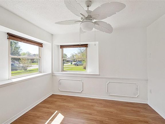 5th image of 428 Broken Bough Dr
