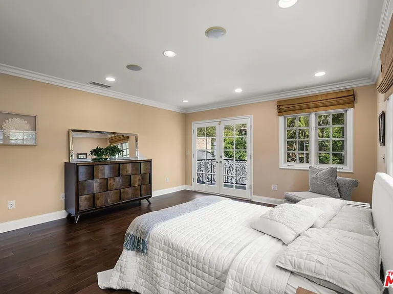 9023 Alto Cedro Dr — Photo 50