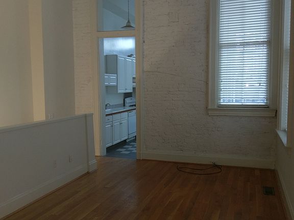 3rd image of 122 W 9th St #1