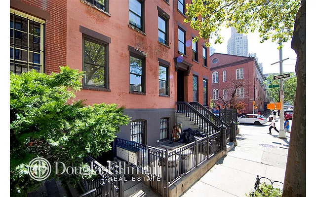 Rented by Douglas Elliman | media 15