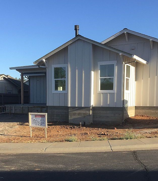 2nd image of 194 Cottage Cir