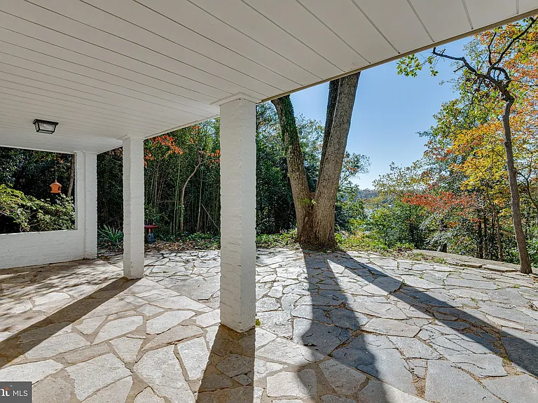 612 Holly Ridge Rd — Photo 34