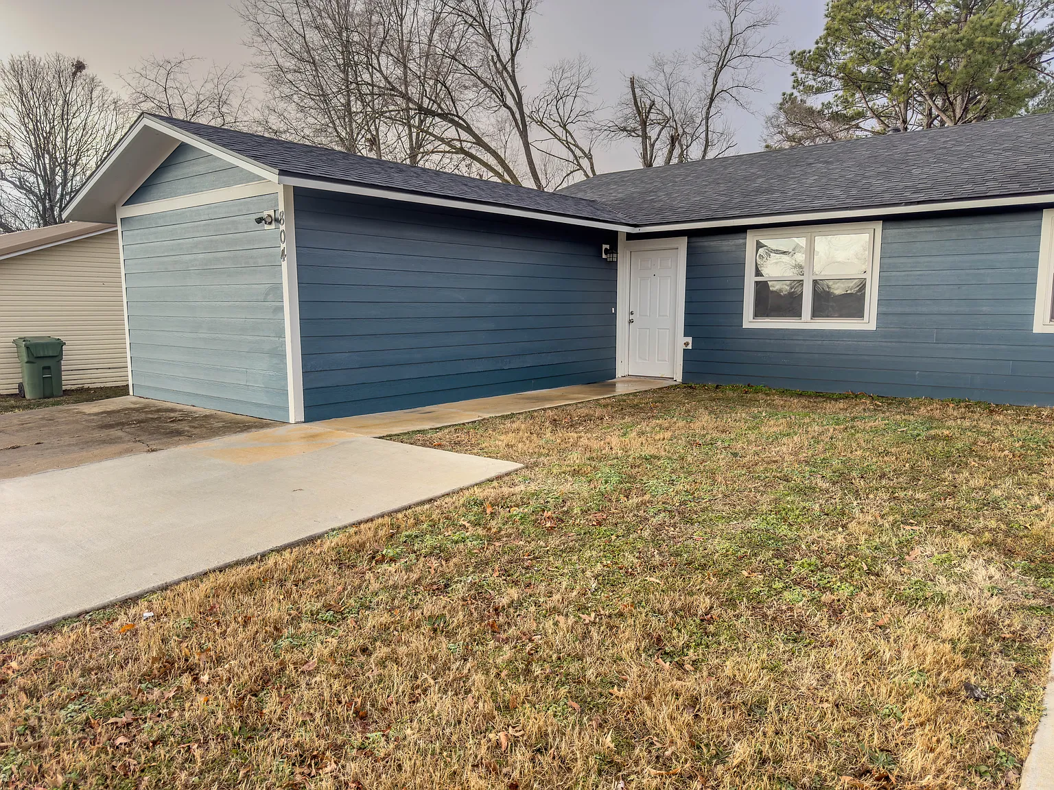 3 bed, 1248 sqft, $1,250 — Photo 1