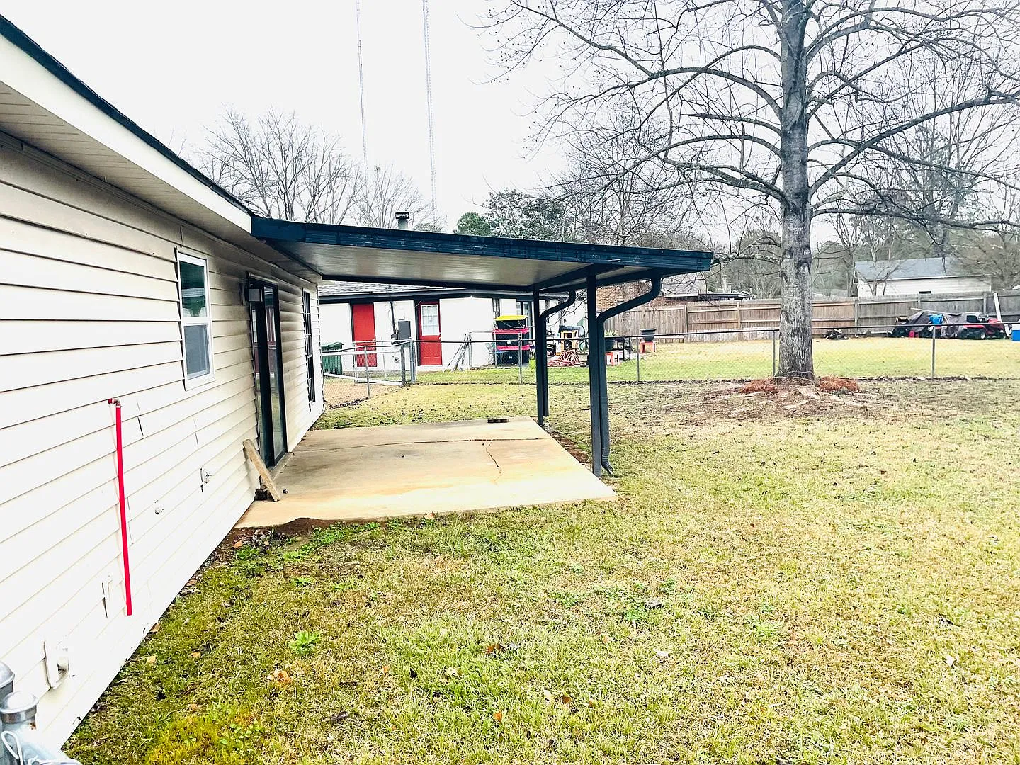 3 bed, 2.0 bath, 1050 sqft, $1,400 — Photo 3
