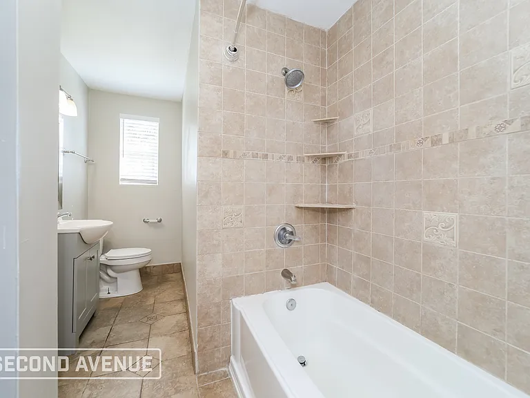 11267 Bruce Dr — Photo 13