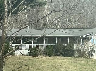 2737 Clabo Rd, Sevierville, TN 37862