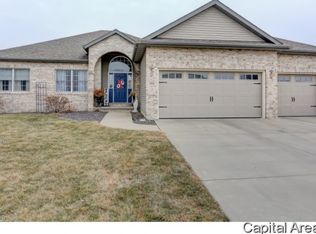 370 Fitzgerald Dr, Springfield, IL 62711