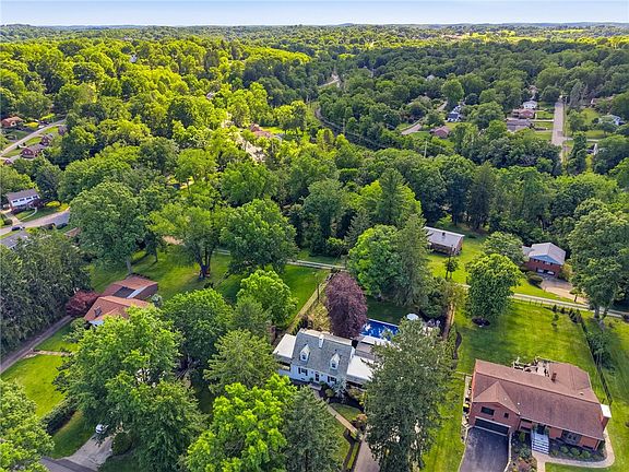 2nd image of 3108 Hillcrest Rd