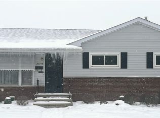 23716 Brookton Rd, Warrensville Heights, OH
