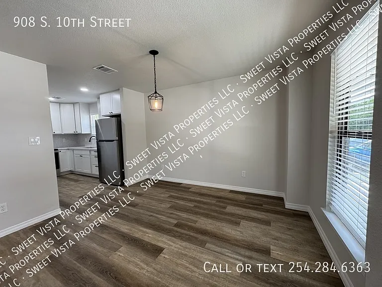 908 S 10th St — Photo 5