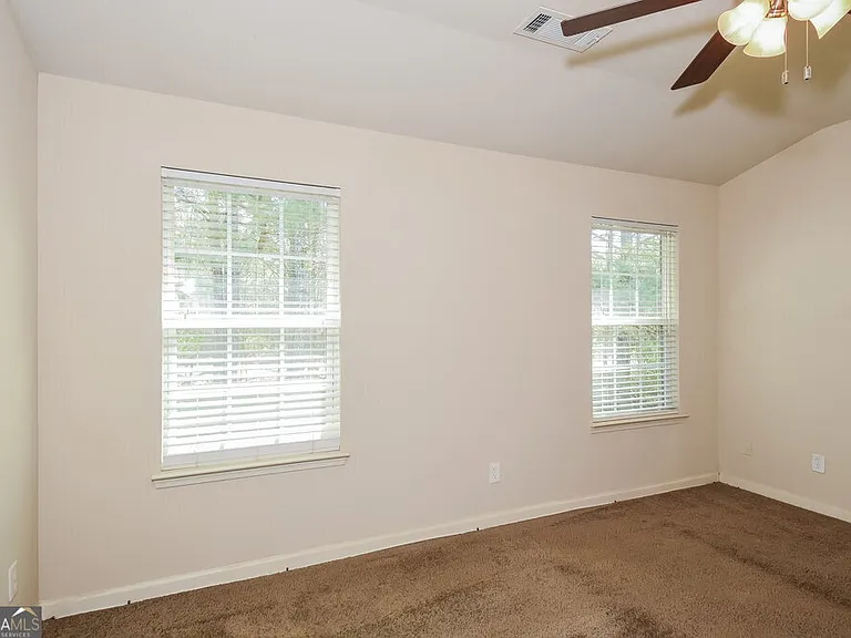 5013 Amethyst Dr — Photo 11
