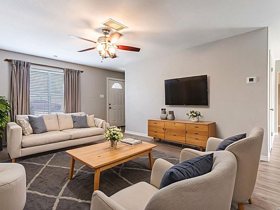 3rd image of 3854 Wetmore Knoll
