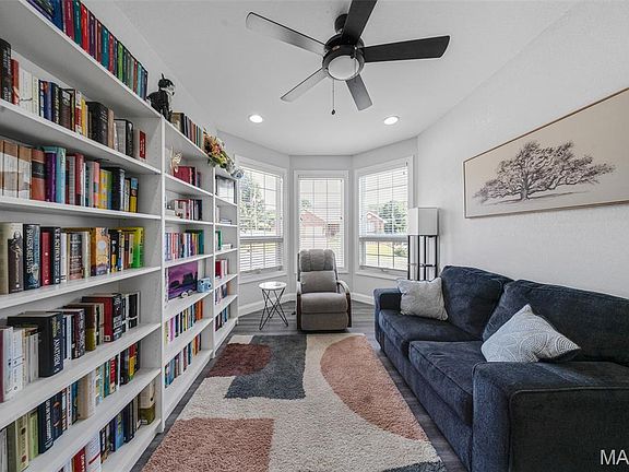 5th image of 113 Jared St