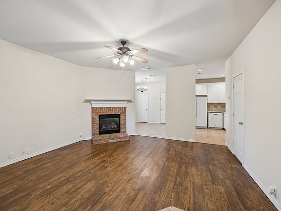 3rd image of 7449 Danbridge Ln