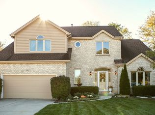 942 Stonehaven Dr, Elgin, IL 60124