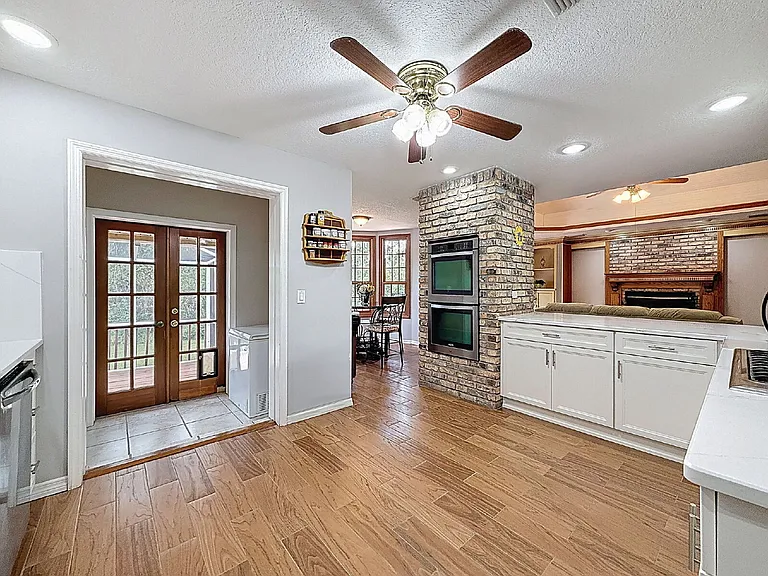 1055 Riverside Ridge Rd — Photo 33