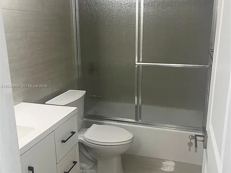 5909 SW 36th Ct #14 — Photo 12