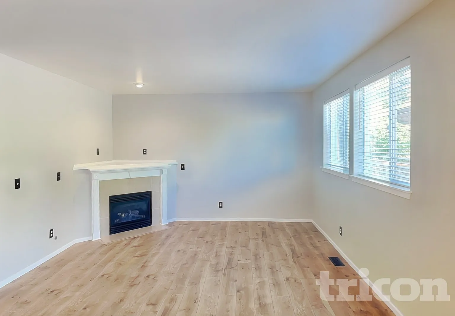 22540 SE 268Th Place Maple Valley WA — Photo 2
