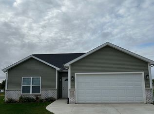 2027 Glastonbury Row, Fort Wayne, IN 46819