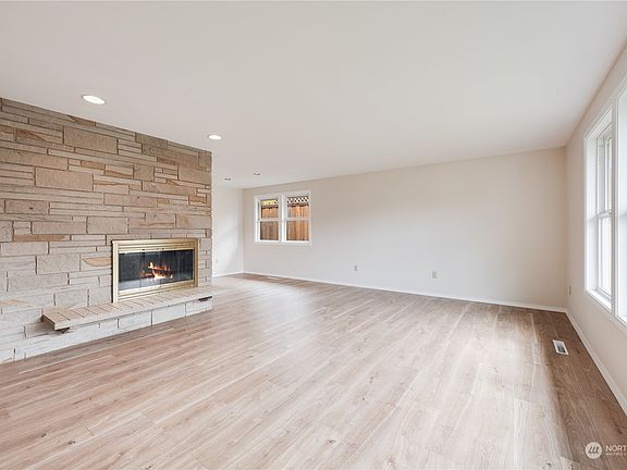 4th image of 5249 N 10TH Street