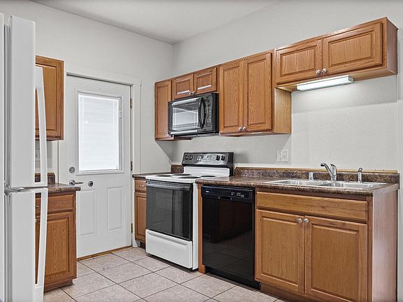 5th image of 1227 9th STREET S S
