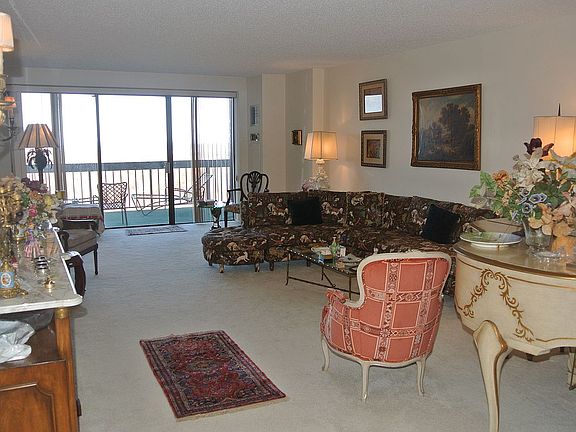 2nd image of 27010 Grand Central Pkwy APT 22H