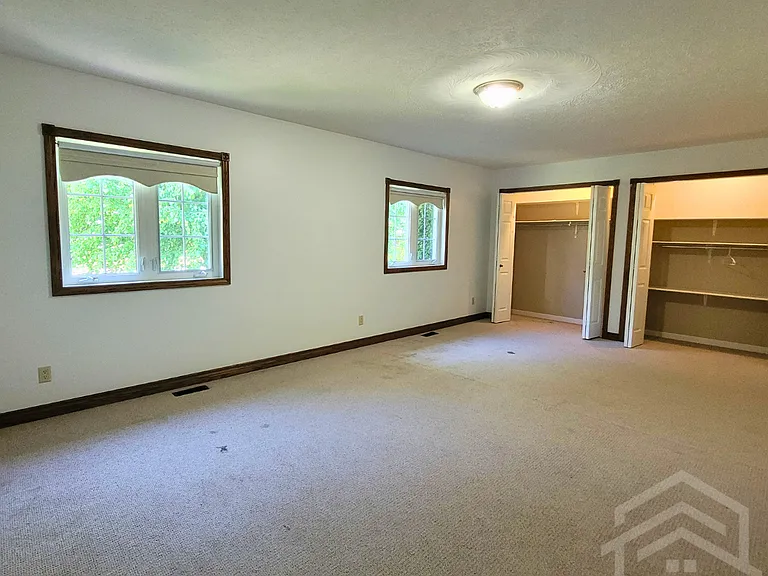 383305 Salford Rd — Photo 7
