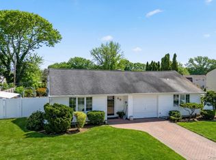 69 Riviera Dr, Selden, NY 11784