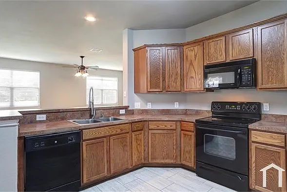 1709 Duck Cove Dr — Photo 8