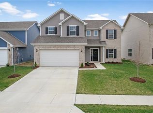 663 Farnham Dr, Westfield, IN 46074