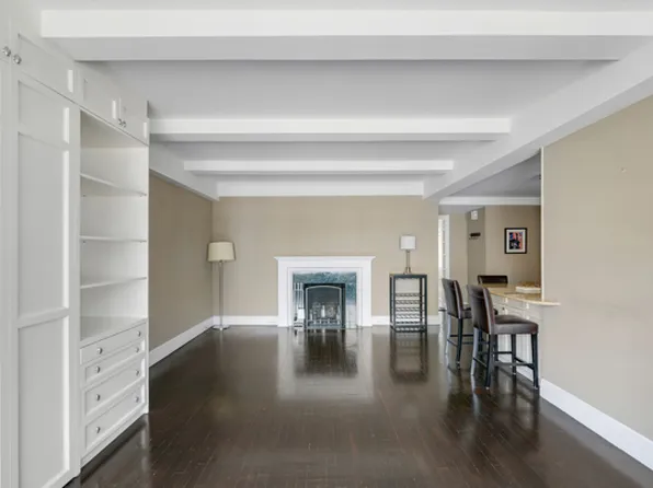 230 East 50th Street image 1 of 16