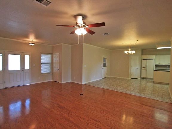 3rd image of 215 S College Ave