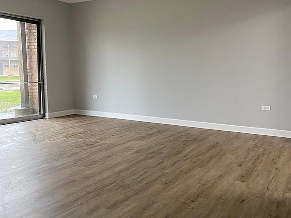 4th image of 7422 Brookdale Dr APT 103
